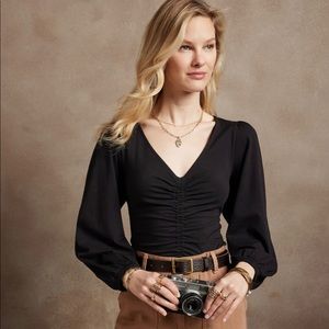 Forever 21 black long sleeve shirt